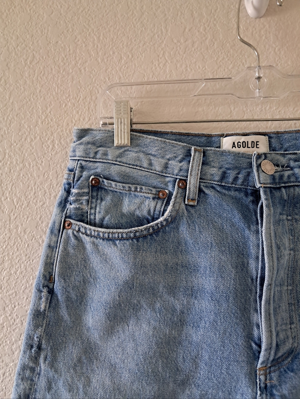 AGOLDE 90s Shorts High Rise Light Wash Raw Hem - Picture 2 of 9